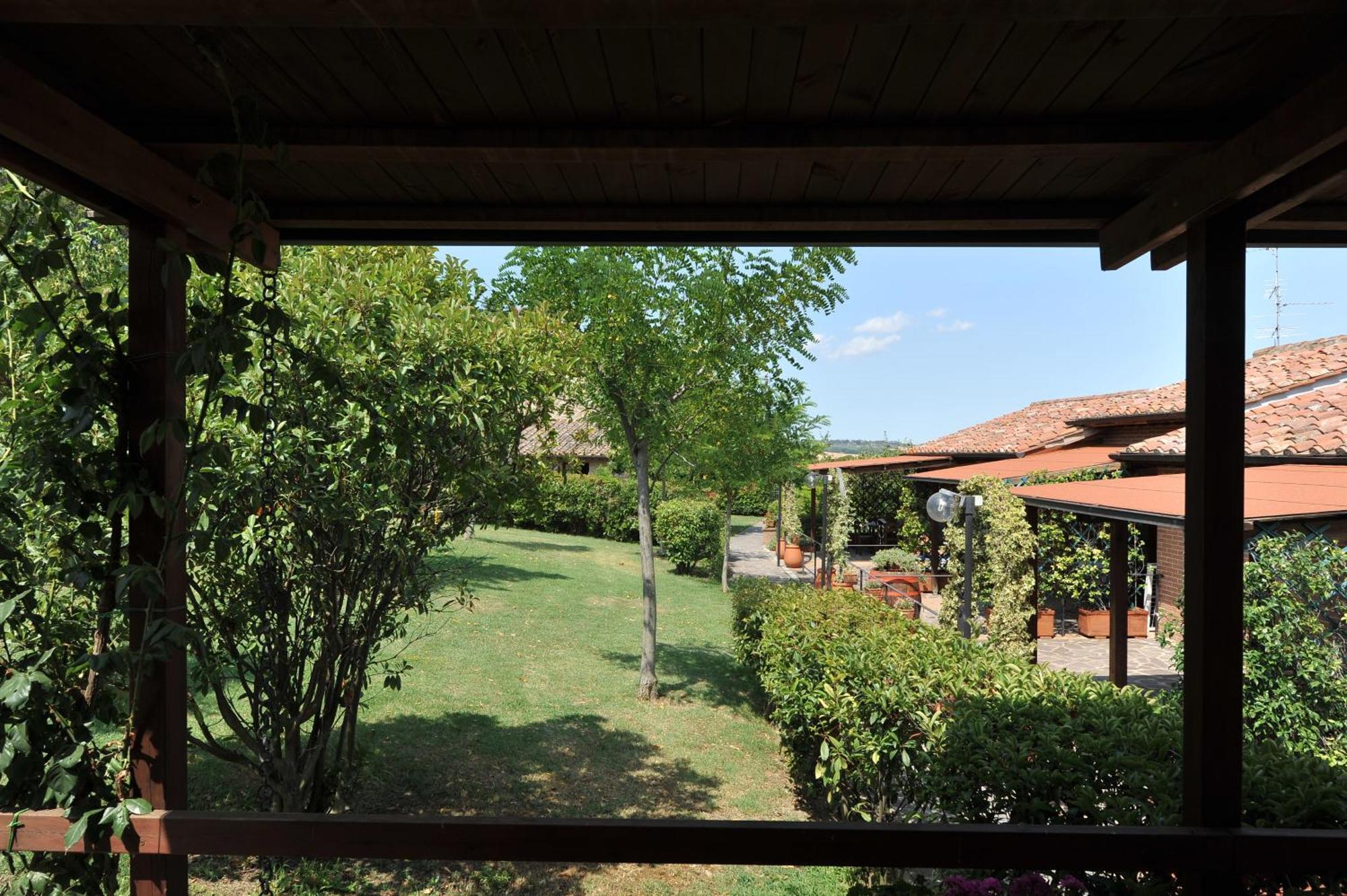 Tenuta Badia '99 Paciano Camera foto